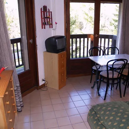 à - 3 Personnes, Animaux Admis - Fr-1-453-116 Megève